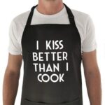 Șorț Negru – „I Kiss Better Than I Cook”